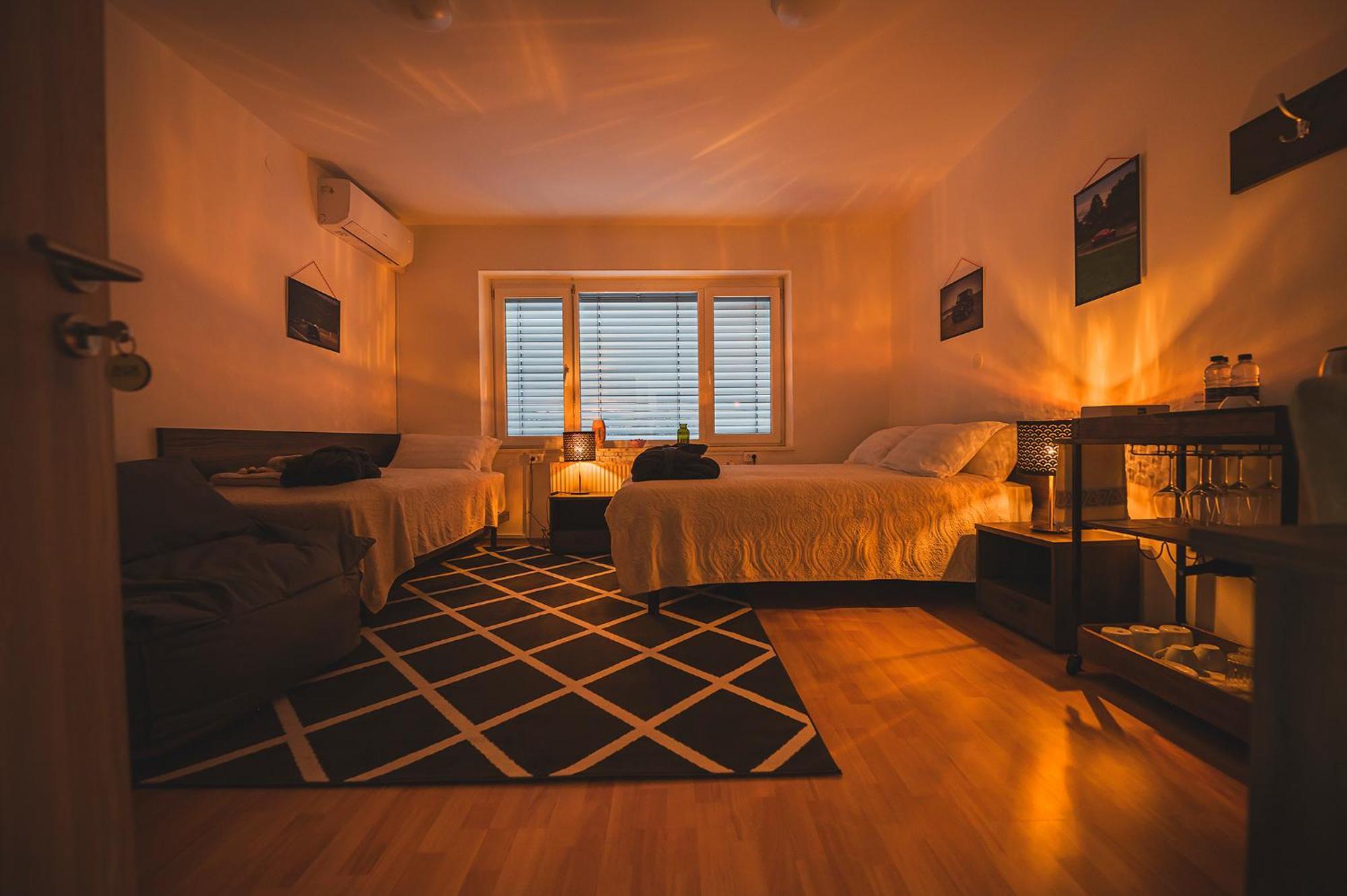 Do Avta Rooms Любляна Екстер'єр фото