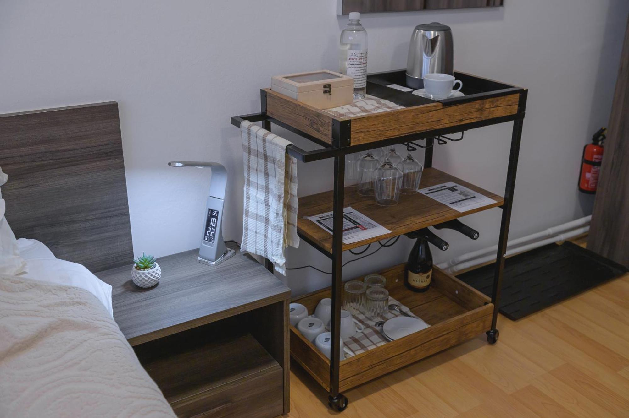 Do Avta Rooms Любляна Екстер'єр фото