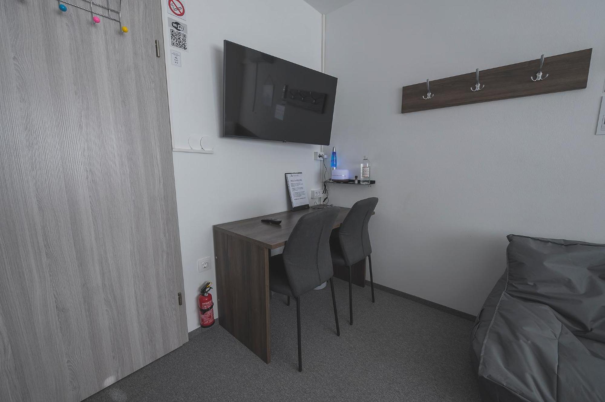 Do Avta Rooms Любляна Екстер'єр фото