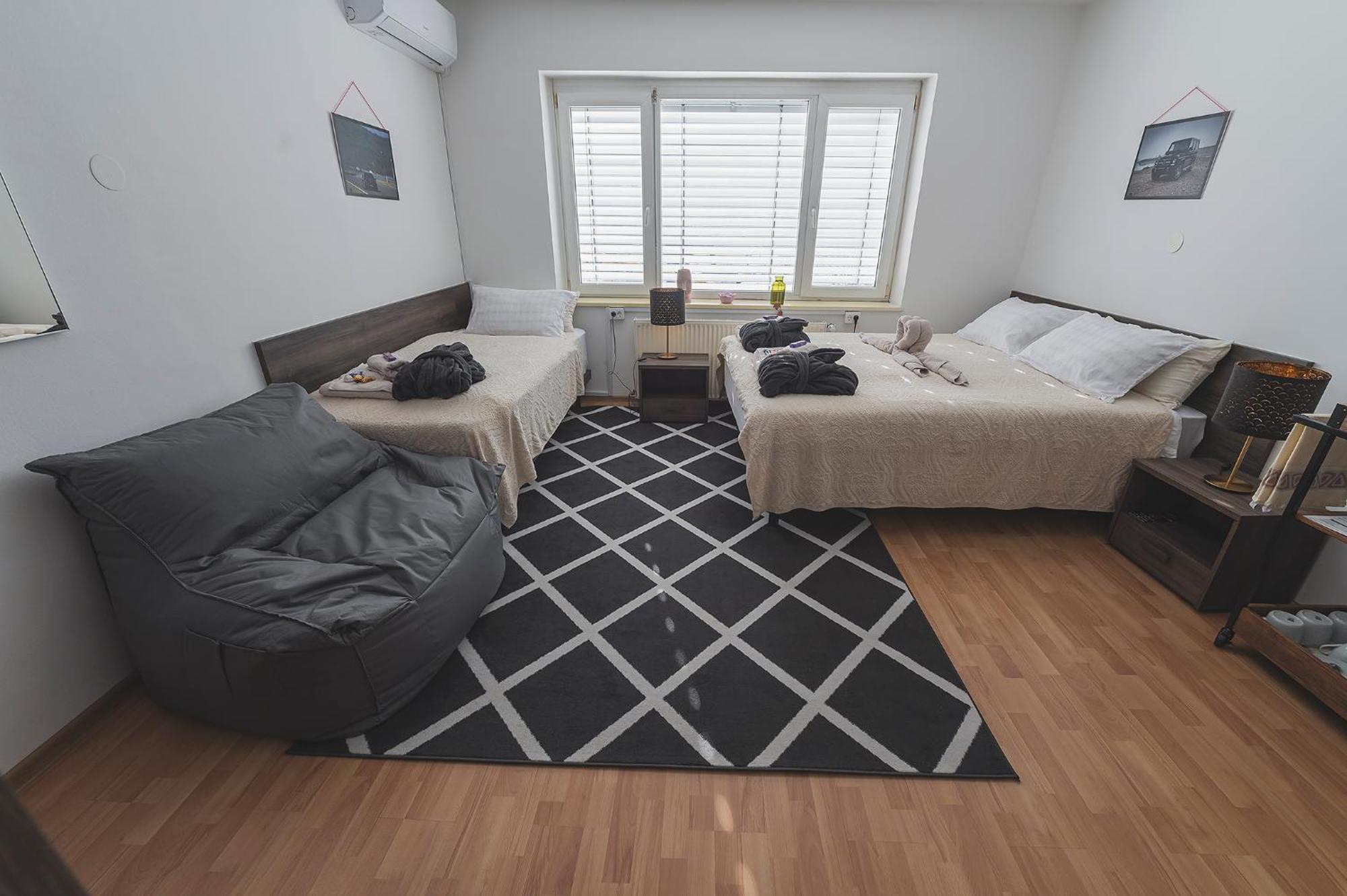 Do Avta Rooms Любляна Екстер'єр фото