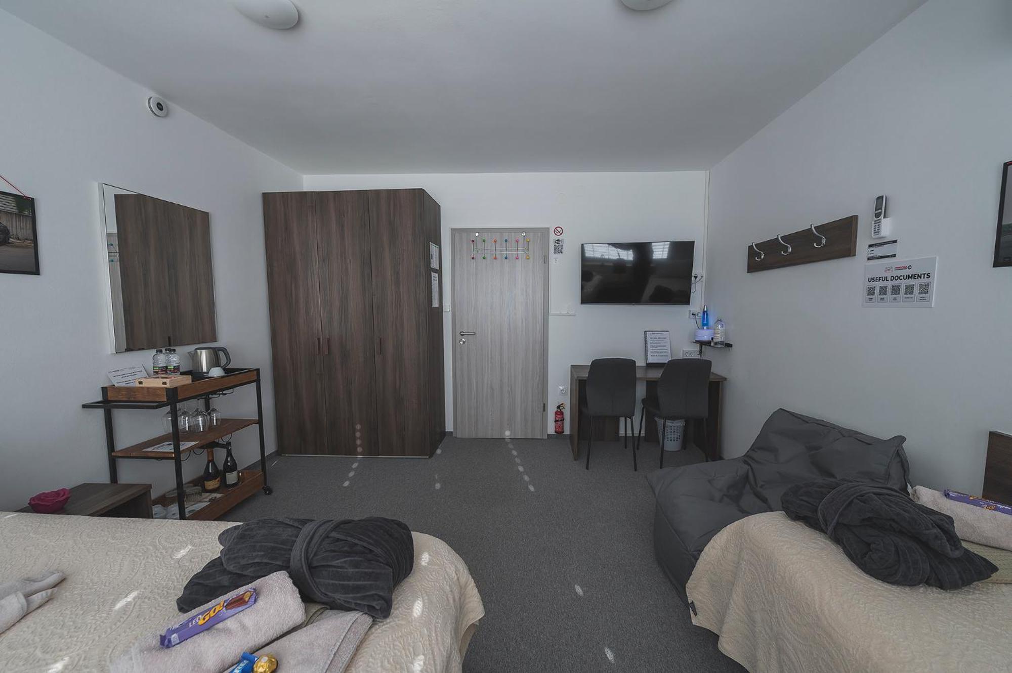 Do Avta Rooms Любляна Екстер'єр фото