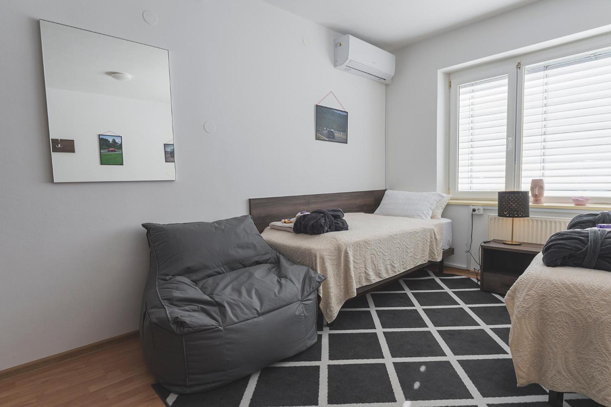 Do Avta Rooms Любляна Екстер'єр фото
